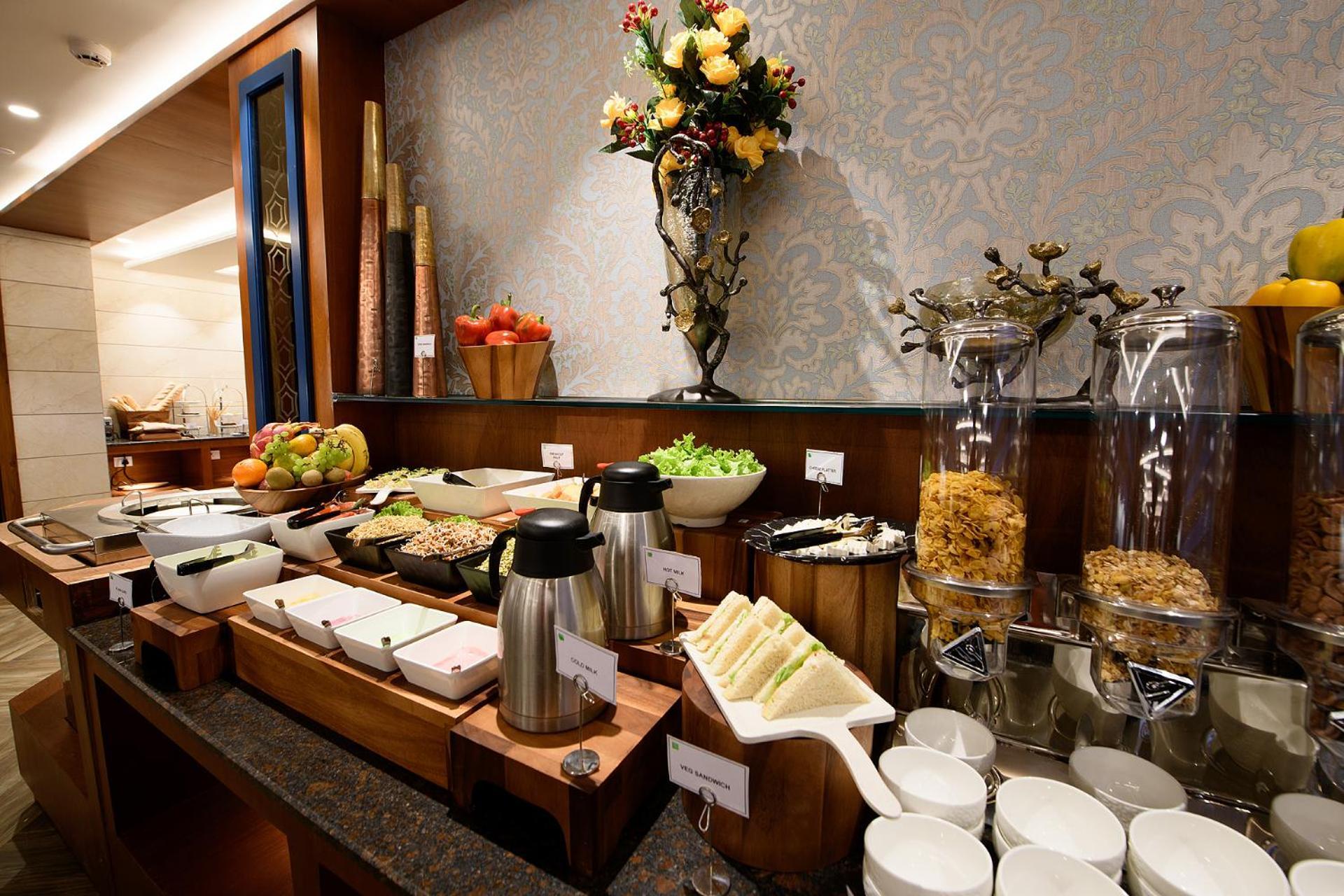 Best Western Plus Revanta Mcleod Ganj Dharamshala Eksteriør bilde